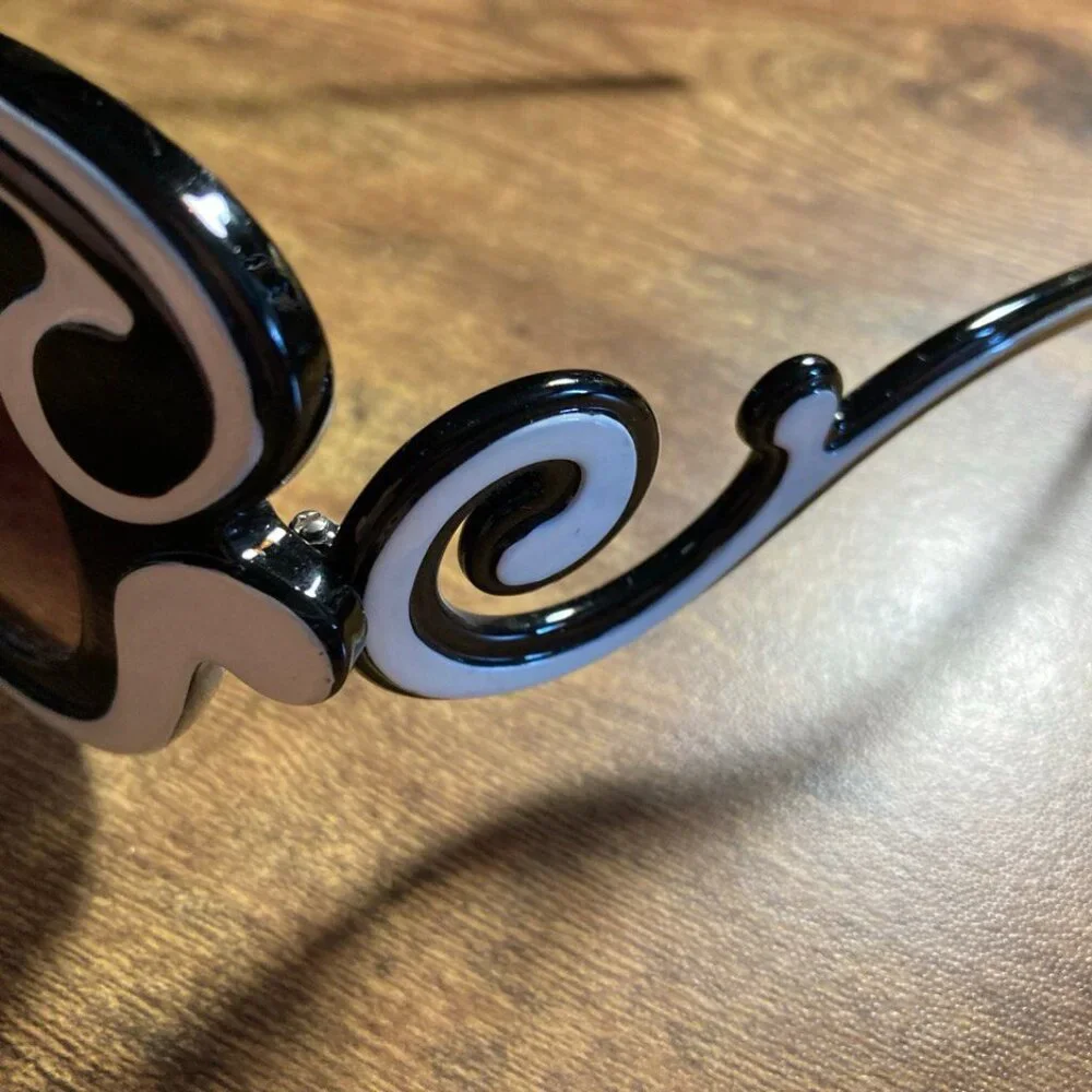 Unbranded Women's Scroll Sunglasses - Black and White - Picture 2 of 6